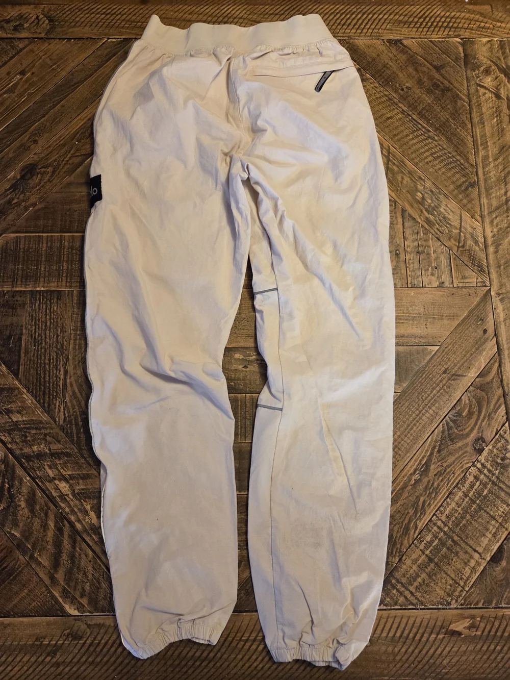 Alo Yoga Alo Yoga  Torrent Track Sweatpant - Bone Size Small